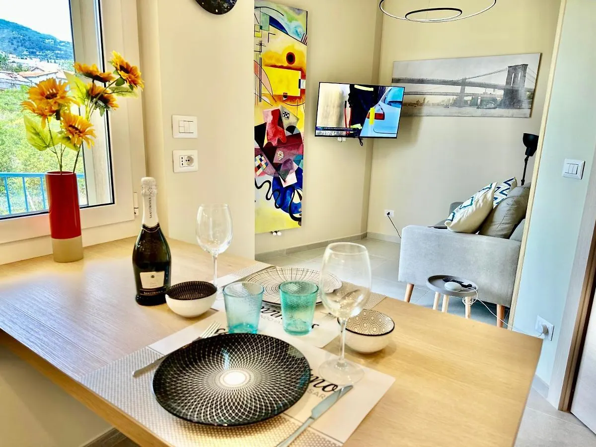 아파트 Suite N&M Con Posteggio Gratuito 산레모